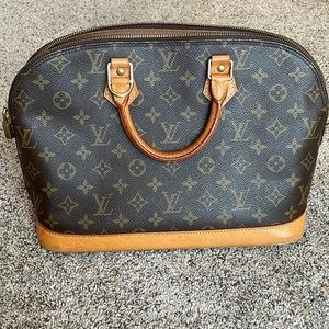 Louis Vuitton alma PM handbag
